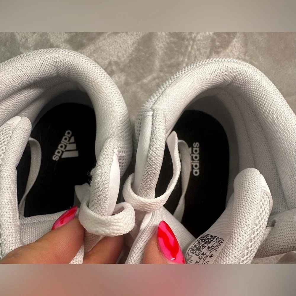 Adidas Hoops 3.0 Mid Cut Classic Shoes‎ Womens 9.5 Bright White Basketball